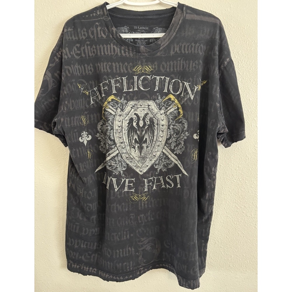 Affliction Live Fast Men's 2XL Black Graphic T-Shirt Medieval Knights Studded